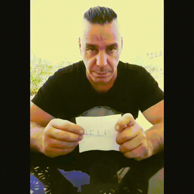 Till-Lindemann-Тилль-Линдеманн-Баку-помогите-3979186.gif